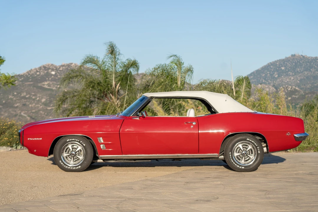1969 Pontiac Firebird 1st Gen - Image 25 of 31