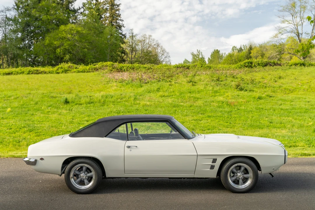 1969 Pontiac Firebird 1st Gen - Image 20 of 31