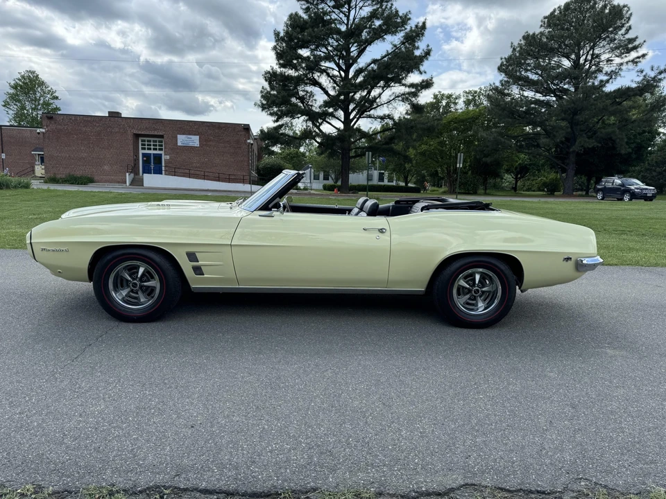 1969 Pontiac Firebird 1st Gen - Image 10 of 31