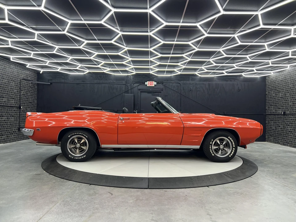 1969 Pontiac Firebird 1st Gen - Image 11 of 31