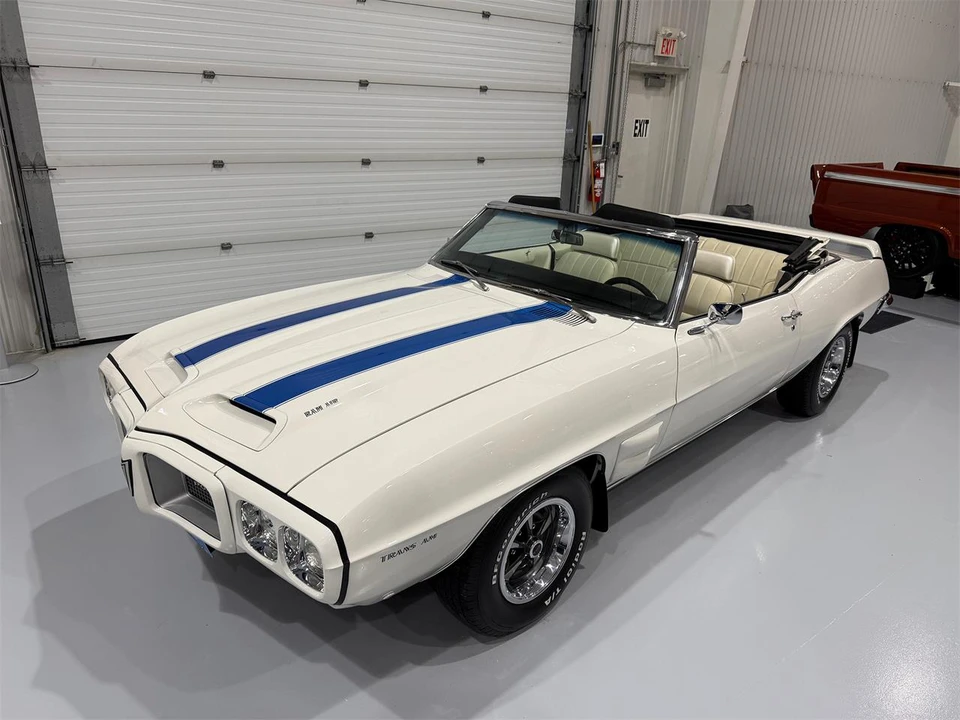 1969 Pontiac Firebird Trans Am 1st Gen - Image 10 of 31
