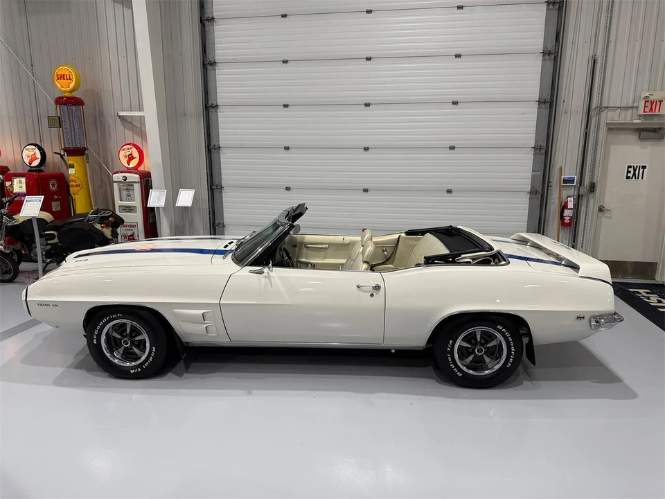 1969 Pontiac Firebird Trans Am 1st Gen - Image 11 of 31