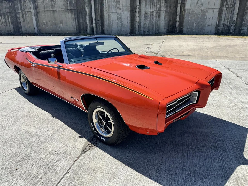 1969 Pontiac GTO 2nd Gen - Image 25 of 31