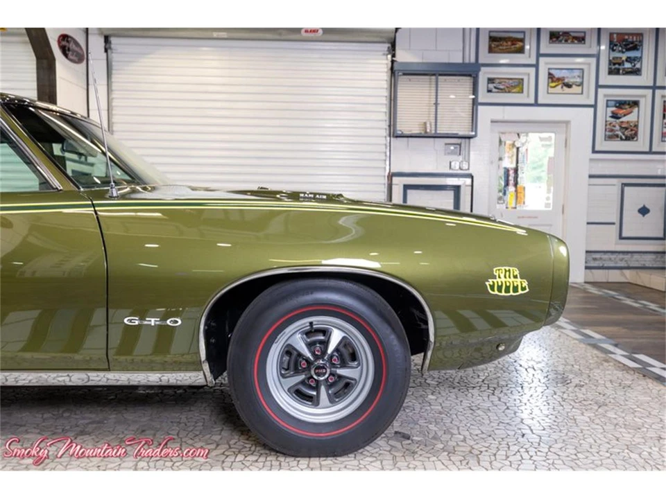 1969 Pontiac GTO 2nd Gen - Image 17 of 31