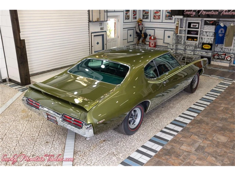 1969 Pontiac GTO 2nd Gen - Image 26 of 31