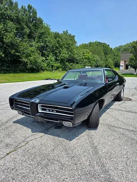 1969 Pontiac GTO Coupe 2D