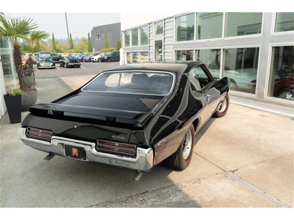 1969 Pontiac GTO 2nd Gen - Image 6 of 12