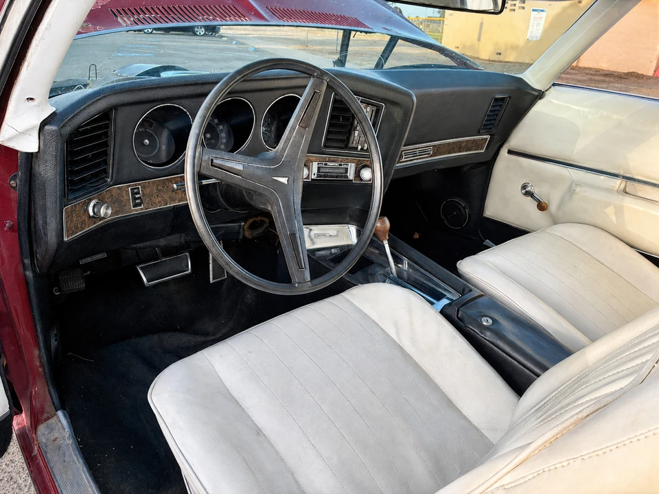 1969 Pontiac Grand Prix 2nd Gen - Image 10 of 31