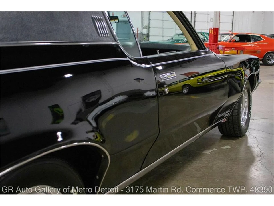 1969 Pontiac Grand Prix 2nd Gen - Image 21 of 31