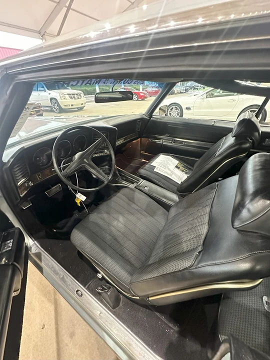 1969 Pontiac Grand Prix 2nd Gen - Image 3 of 4