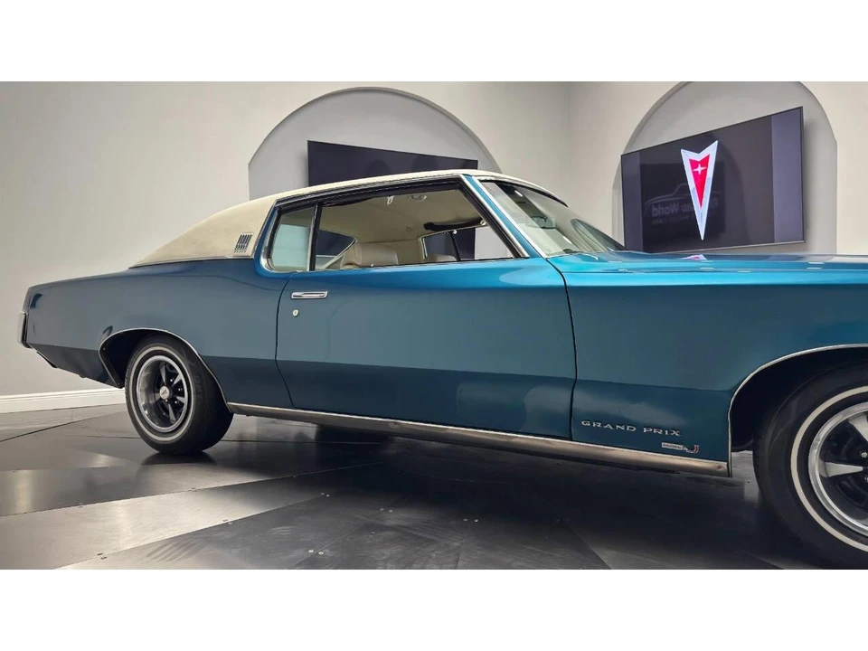 1969 Pontiac Grand Prix 2nd Gen - Image 14 of 31