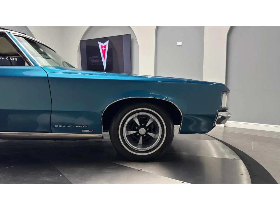 1969 Pontiac Grand Prix 2nd Gen - Image 12 of 31