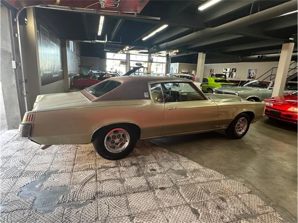1969 Pontiac Grand Prix 2nd Gen - Image 19 of 31