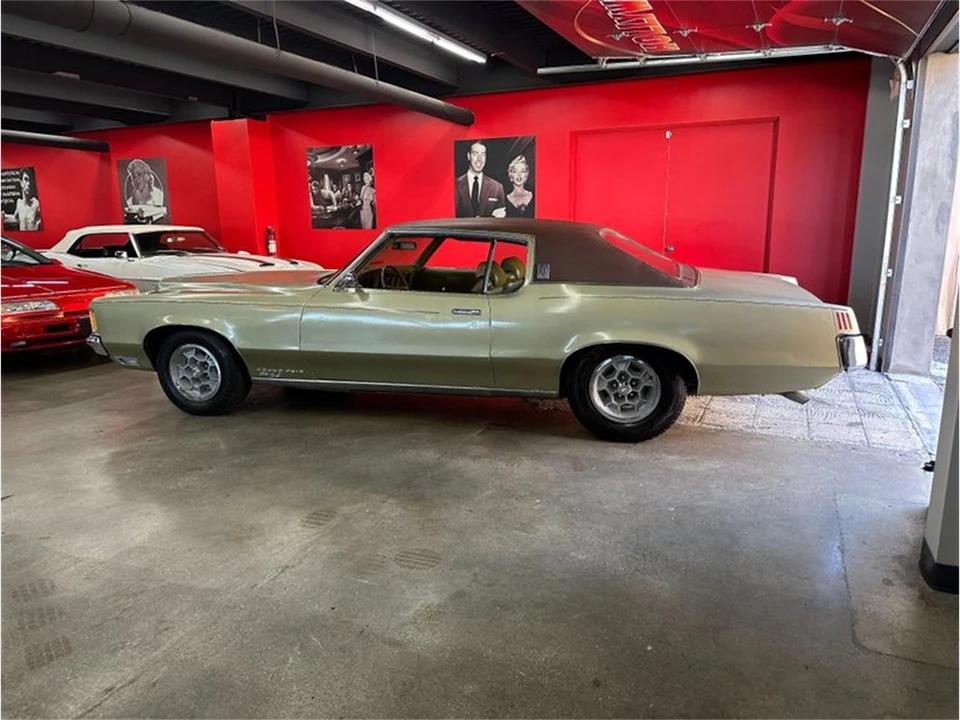1969 Pontiac Grand Prix 2nd Gen - Image 28 of 31