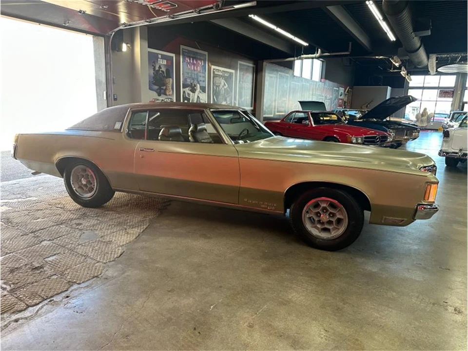 1969 Pontiac Grand Prix 2nd Gen - Image 16 of 31