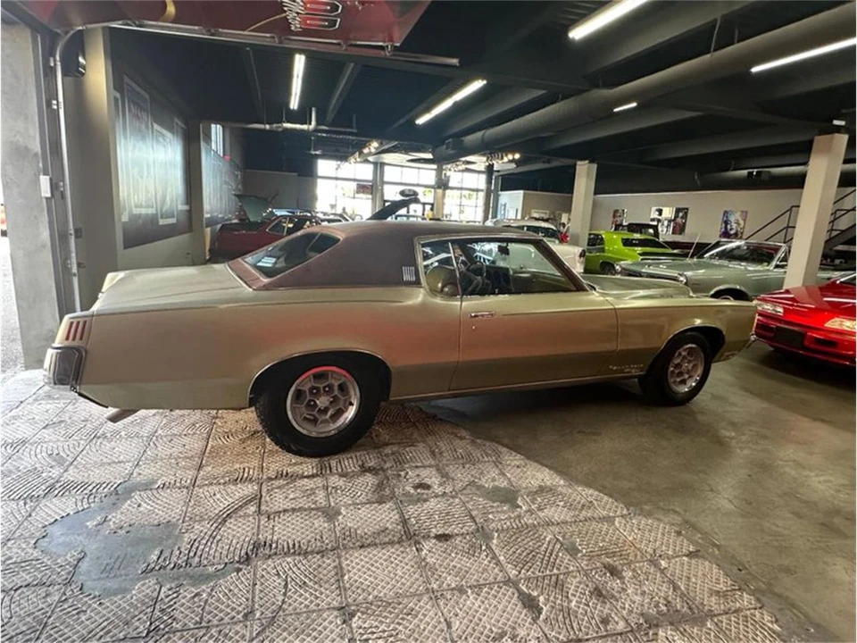 1969 Pontiac Grand Prix 2nd Gen - Image 14 of 31