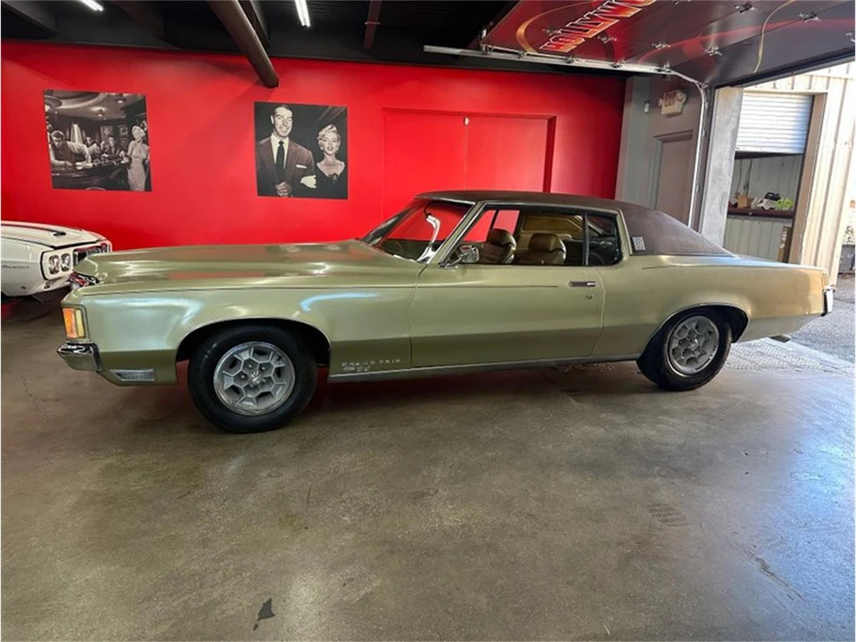 1969 Pontiac Grand Prix 2nd Gen - Image 29 of 31