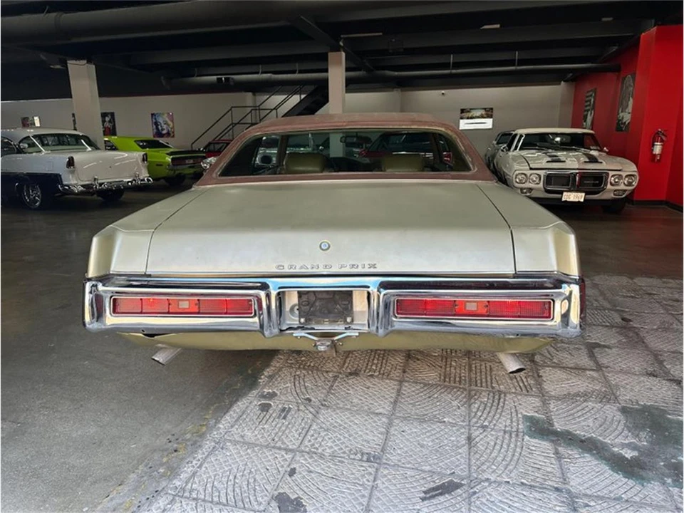 1969 Pontiac Grand Prix 2nd Gen - Image 21 of 31