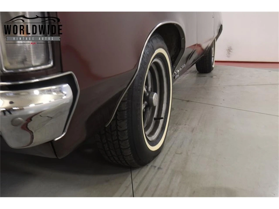 1969 Pontiac Grand Prix 2nd Gen - Image 11 of 31