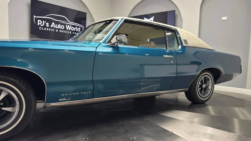 1969 Pontiac Grand Prix 2nd Gen - Image 19 of 24