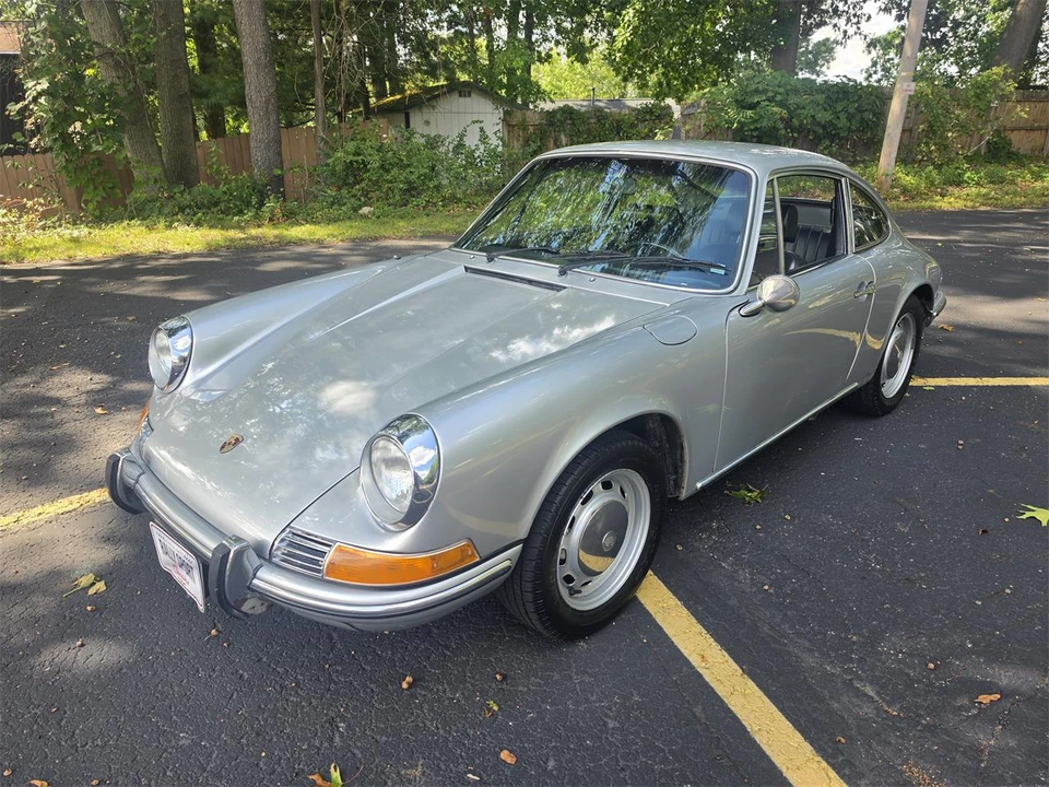 1969 Porsche 911 T F-Body LWB - Image 2 of 31