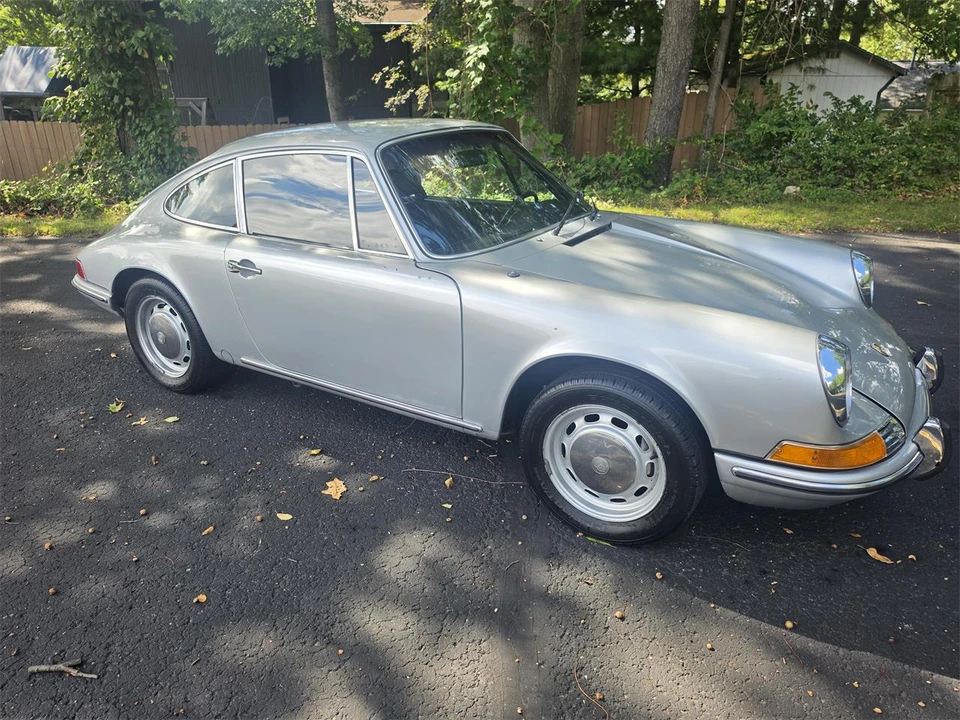 1969 Porsche 911 T F-Body LWB - Image 11 of 31