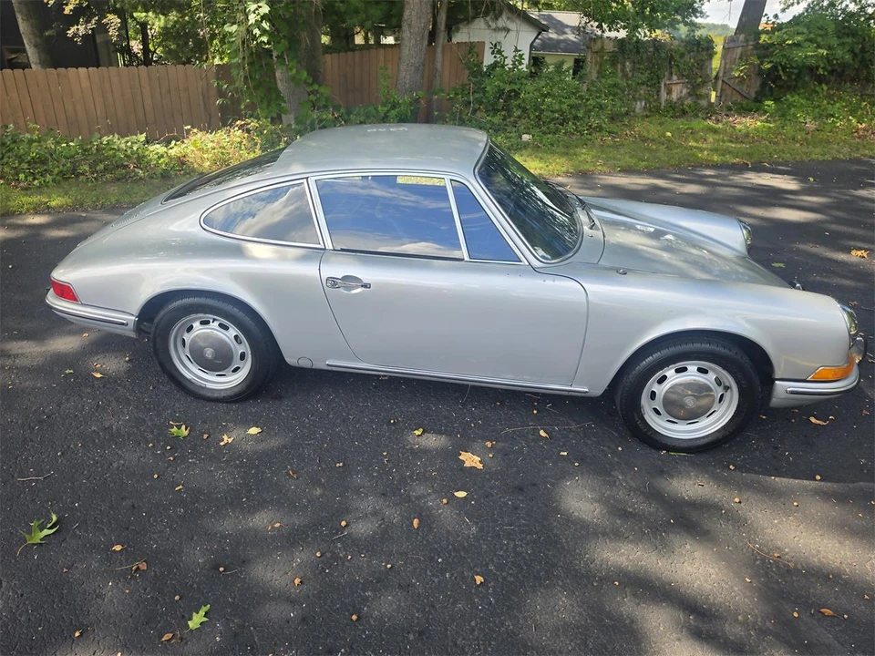 1969 Porsche 911 T F-Body LWB - Image 13 of 31