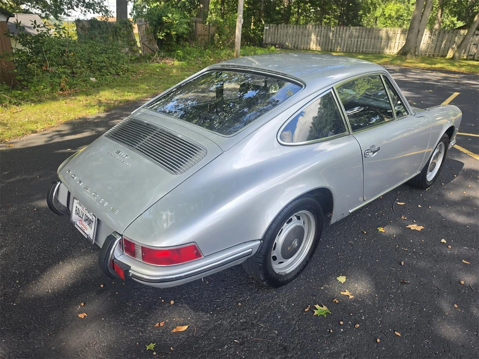 1969 Porsche 911 T F-Body LWB - Image 15 of 31