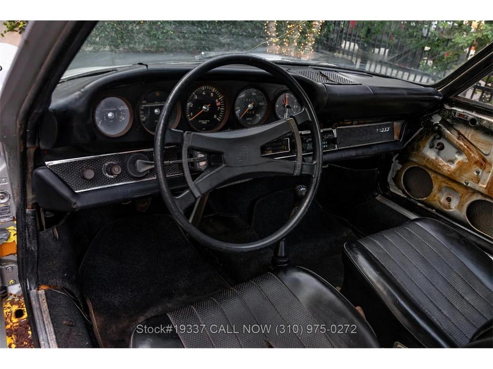 1969 Porsche 911 T F-Body LWB - Image 16 of 31
