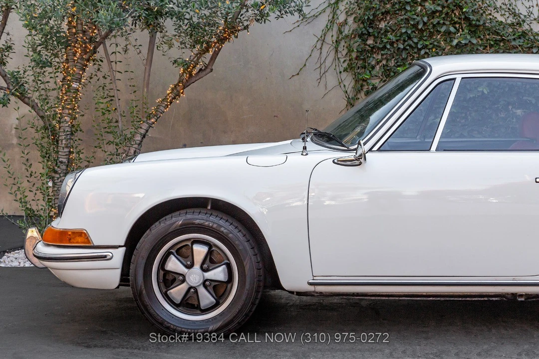 1969 Porsche 911 T F-Body LWB - Image 13 of 31