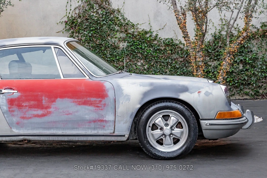 1969 Porsche 911 T F-Body LWB - Image 11 of 31