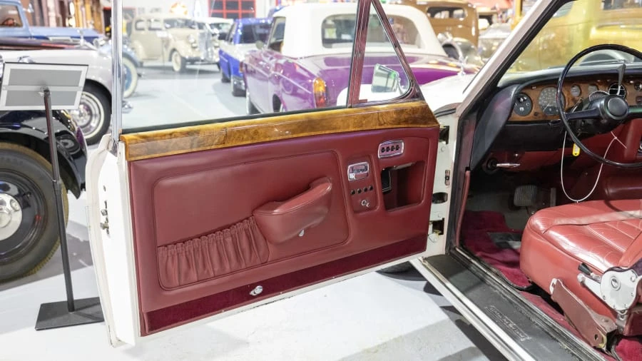 1969 Rolls-Royce Corniche - Image 27 of 31