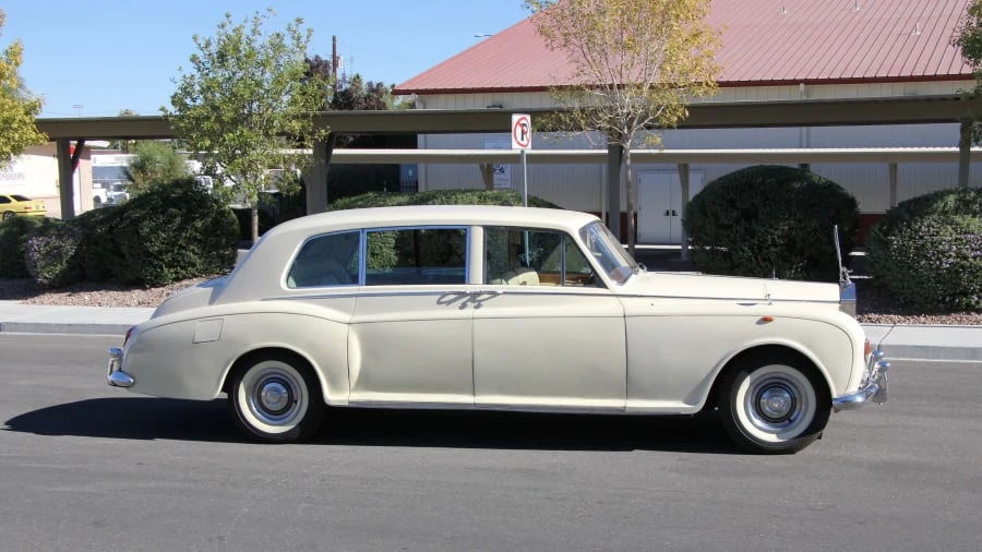 1969 Rolls-Royce Phantom VI - Image 2 of 12