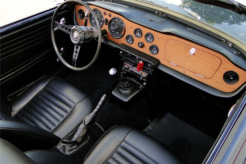 1969 Triumph TR6 (US-spec) - Image 4 of 5