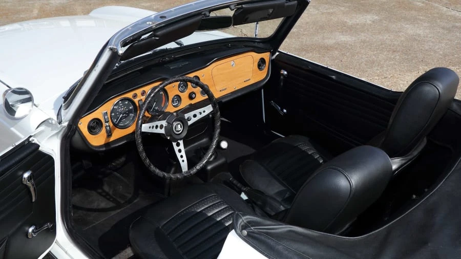 1969 Triumph TR6 (US-spec) - Image 4 of 12