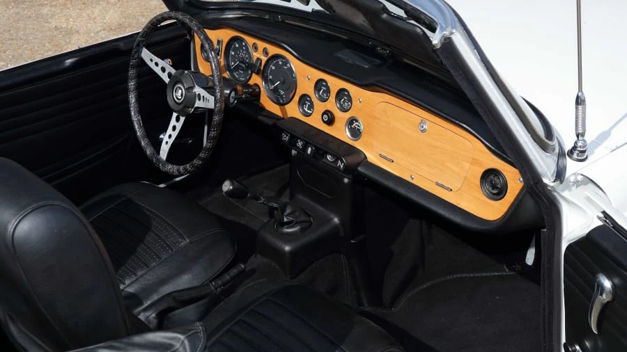 1969 Triumph TR6 (US-spec) - Image 5 of 12