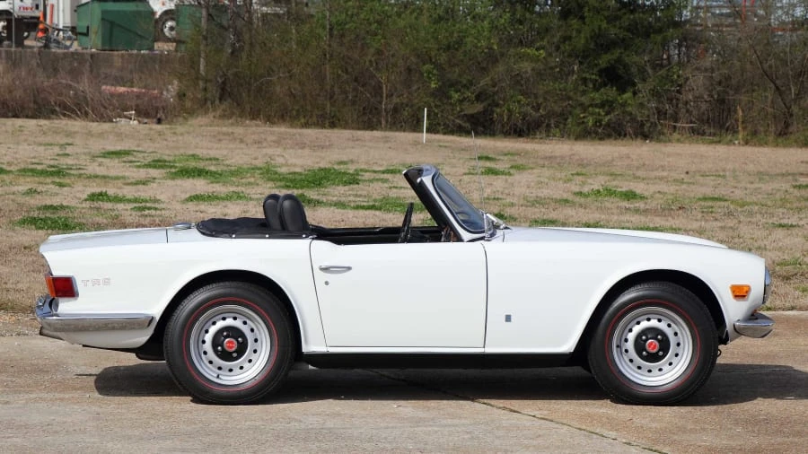 1969 Triumph TR6 (US-spec) - Image 8 of 12