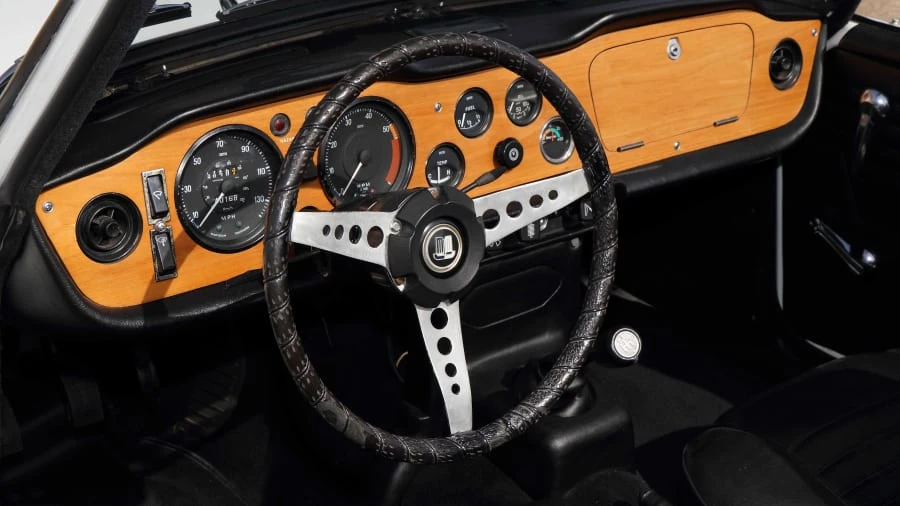 1969 Triumph TR6 (US-spec) - Image 10 of 12
