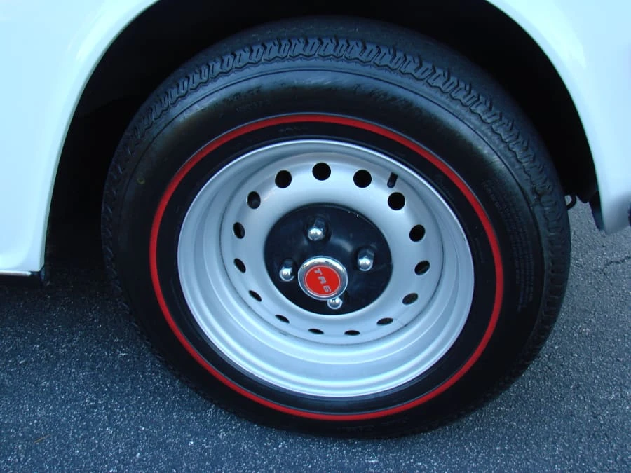 1969 Triumph TR6 (US-spec) - Image 7 of 7
