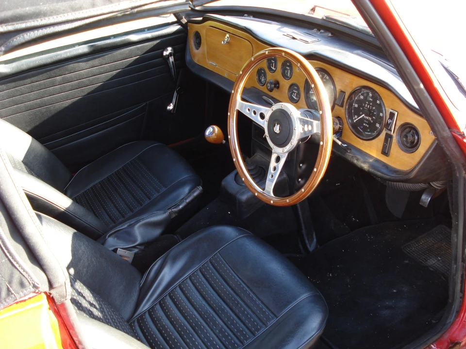 1969 Triumph TR6 (US-spec) - Image 3 of 6