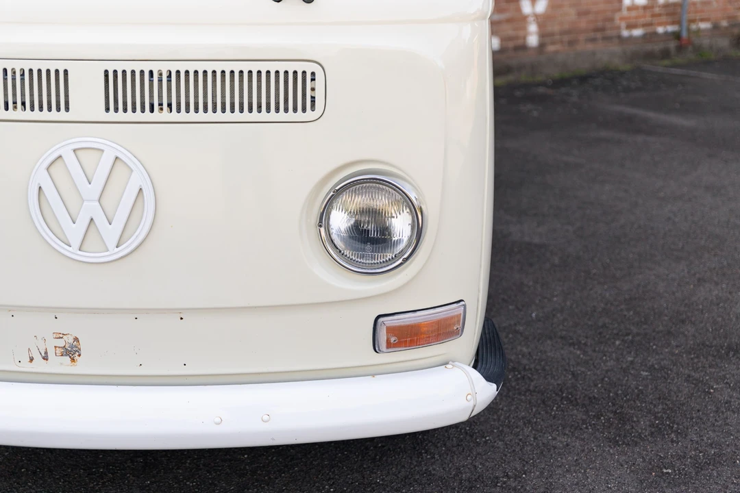 1969 Volkswagen Bay-Window Bus - Image 22 of 31