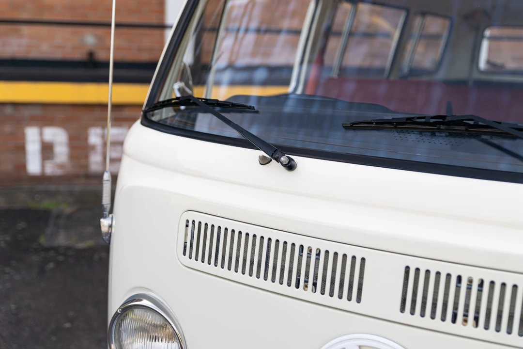 1969 Volkswagen Bay-Window Bus - Image 23 of 31