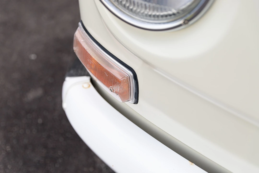 1969 Volkswagen Bay-Window Bus - Image 29 of 31