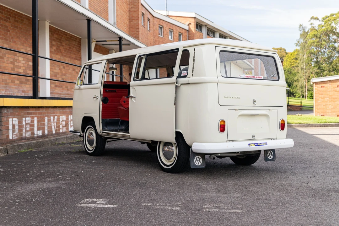 1969 Volkswagen Bay-Window Bus - Image 17 of 31