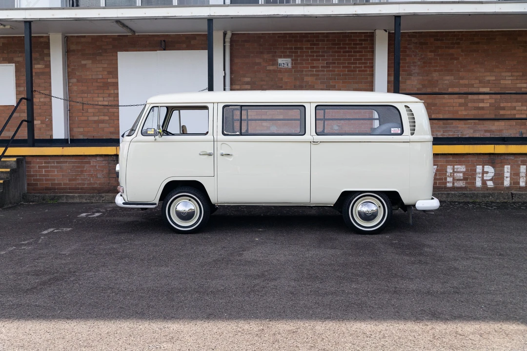 1969 Volkswagen Bay-Window Bus - Image 19 of 31