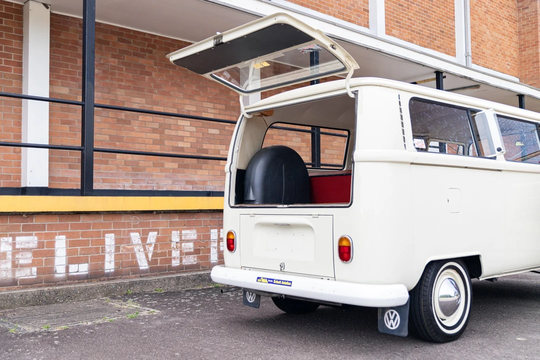 1969 Volkswagen Bay-Window Bus - Image 20 of 31