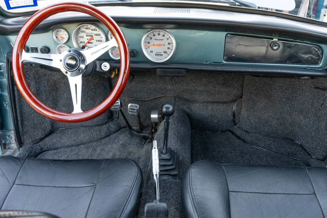 1969 Volkswagen Karmann Ghia - Image 10 of 20