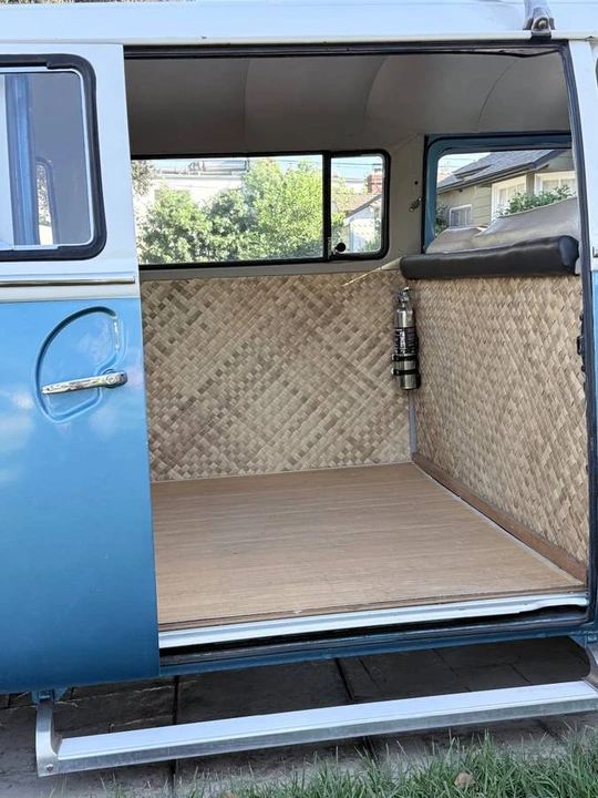 1969 Volkswagen Bay-Window Bus - Image 5 of 8