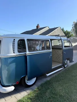 1969 Volkswagen Bus Baywindow DLX