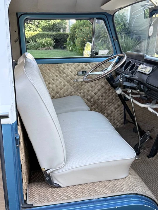 1969 Volkswagen Bay-Window Bus - Image 3 of 8